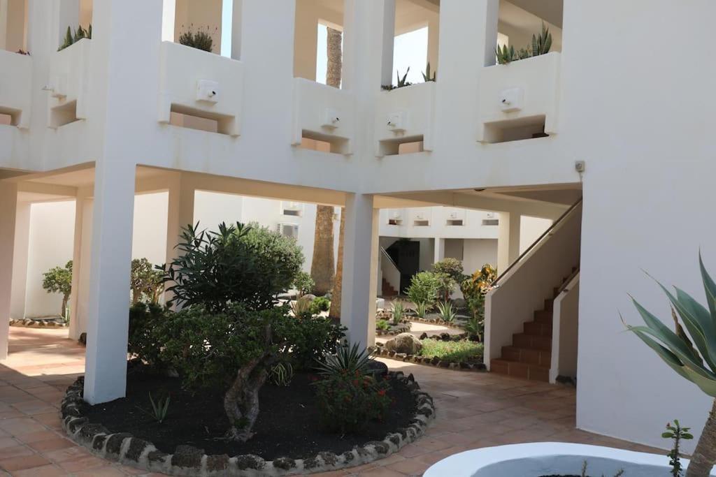 Casa Linda 2 Bed Apartment In Costa Teguise Luaran gambar